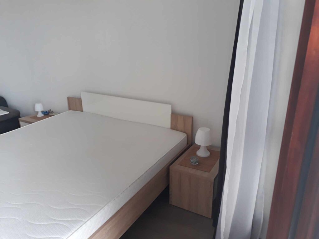 13f8c0bd-b964-4976-afc0-a361f4932d99