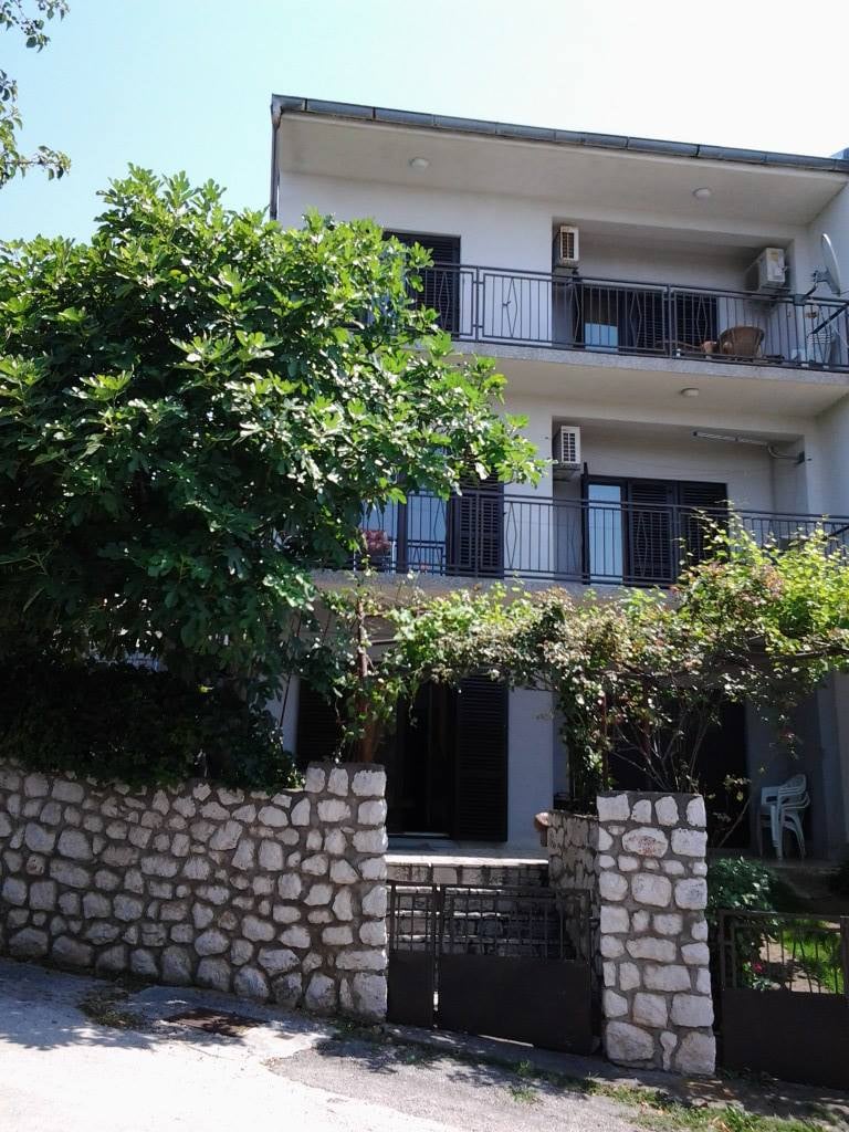 4b09b2ce-ddc4-4a80-a4ca-82c8916867a8 (1)