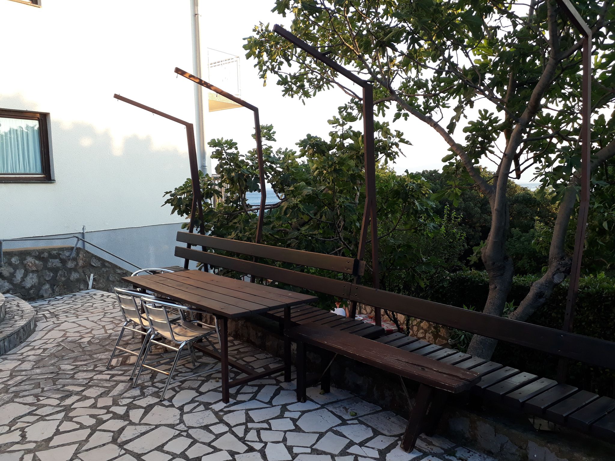 4b927b55-b60d-470d-b90c-763436623105 (1)