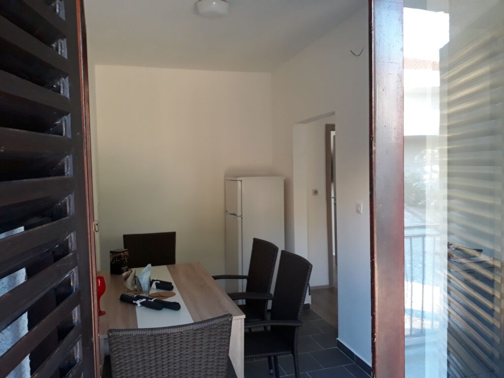 4ef3dd0a-3067-467f-b6a0-d6c309b5dad9 (1)