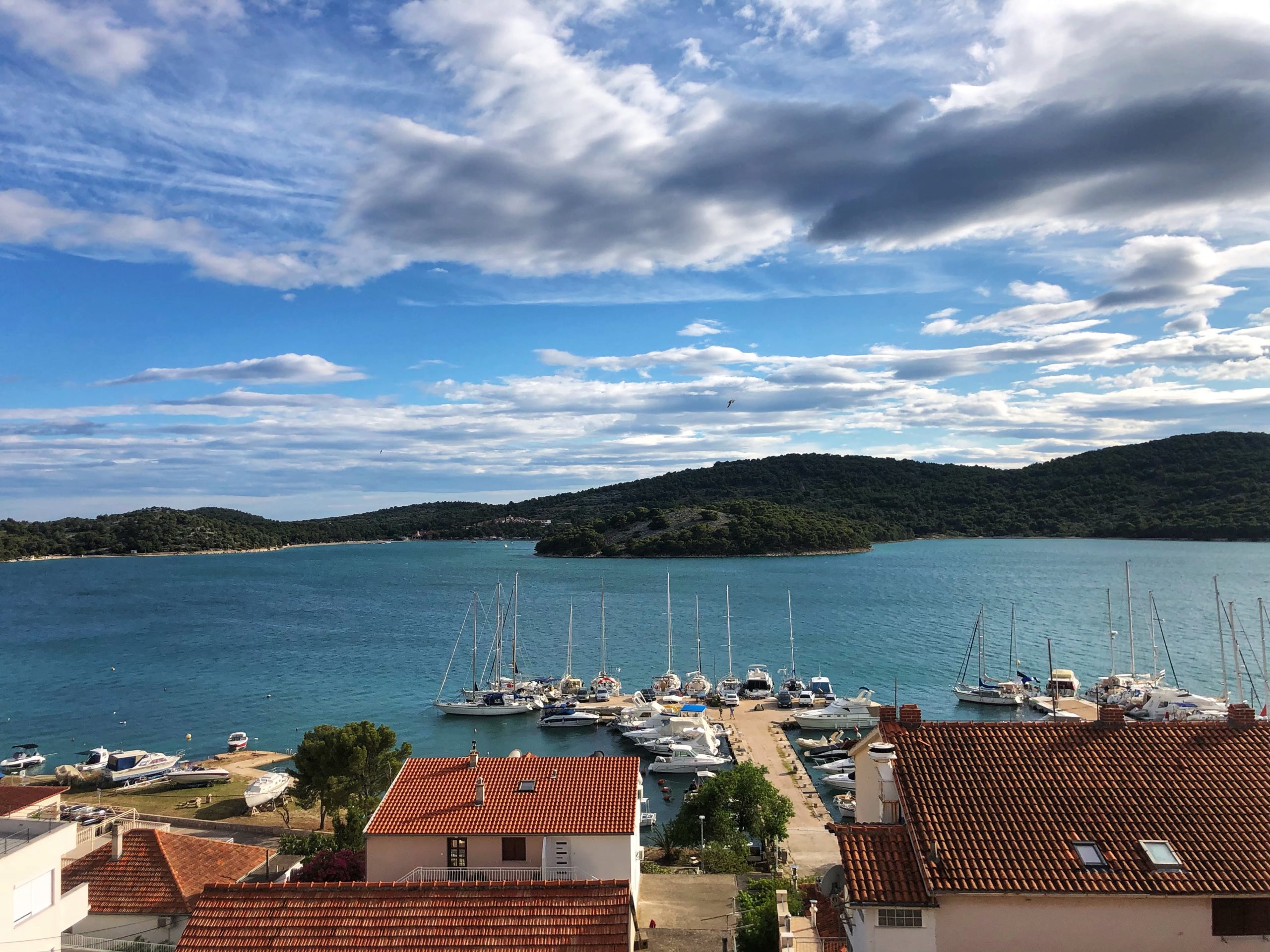 villatolnai_apartman_tisno_galeria13-scaled