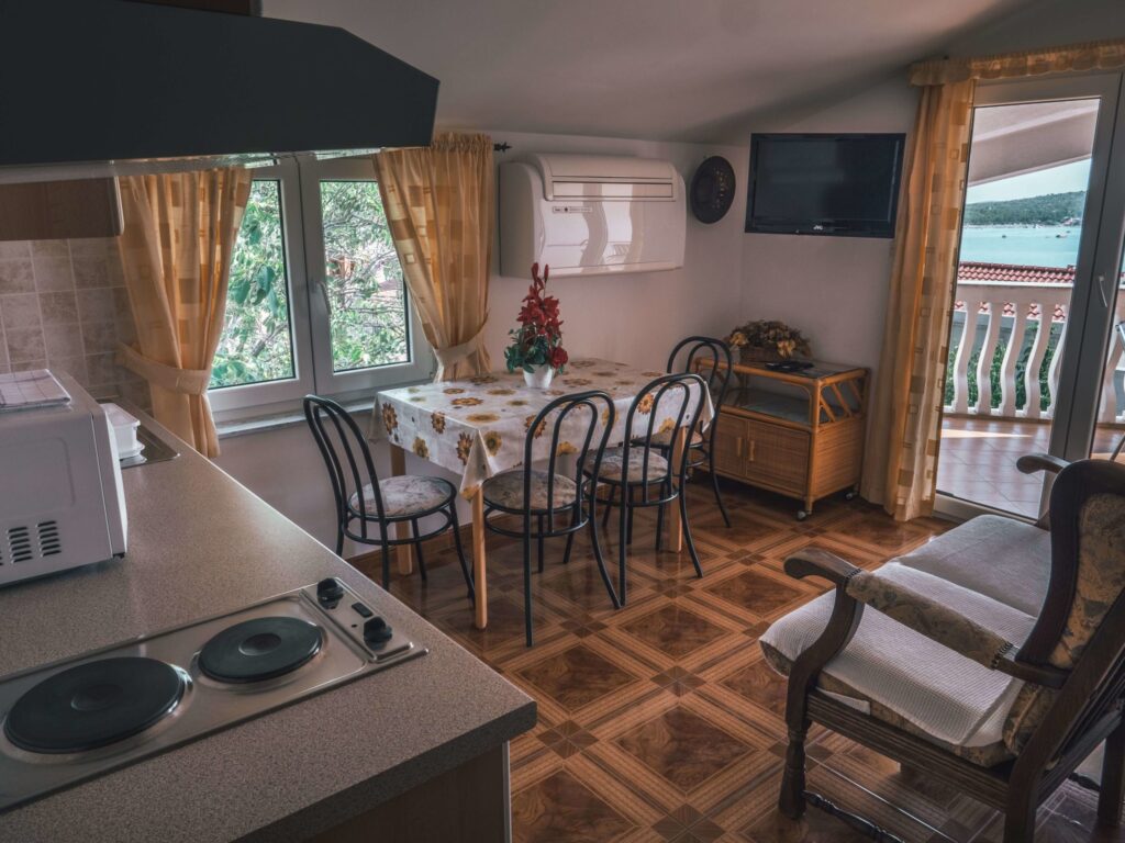 villatolnai_apartman_tisno_apartman_no_8_1-scaled