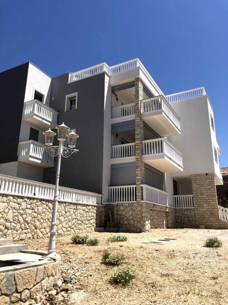 villatolnai_apartman_tisno_galeria45-scaled