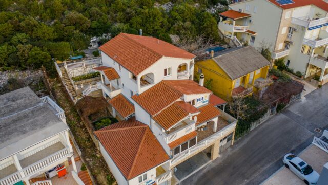 villatolnai_apartman_tisno_galeria8 (1)